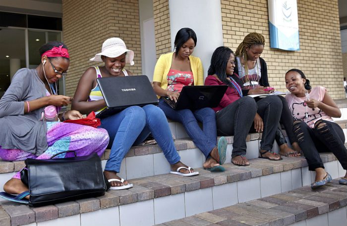 Africa students uni.jpg