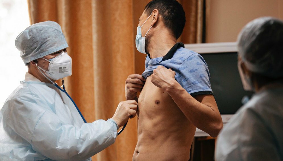 kazhakstan_TB_doctor_MAIN